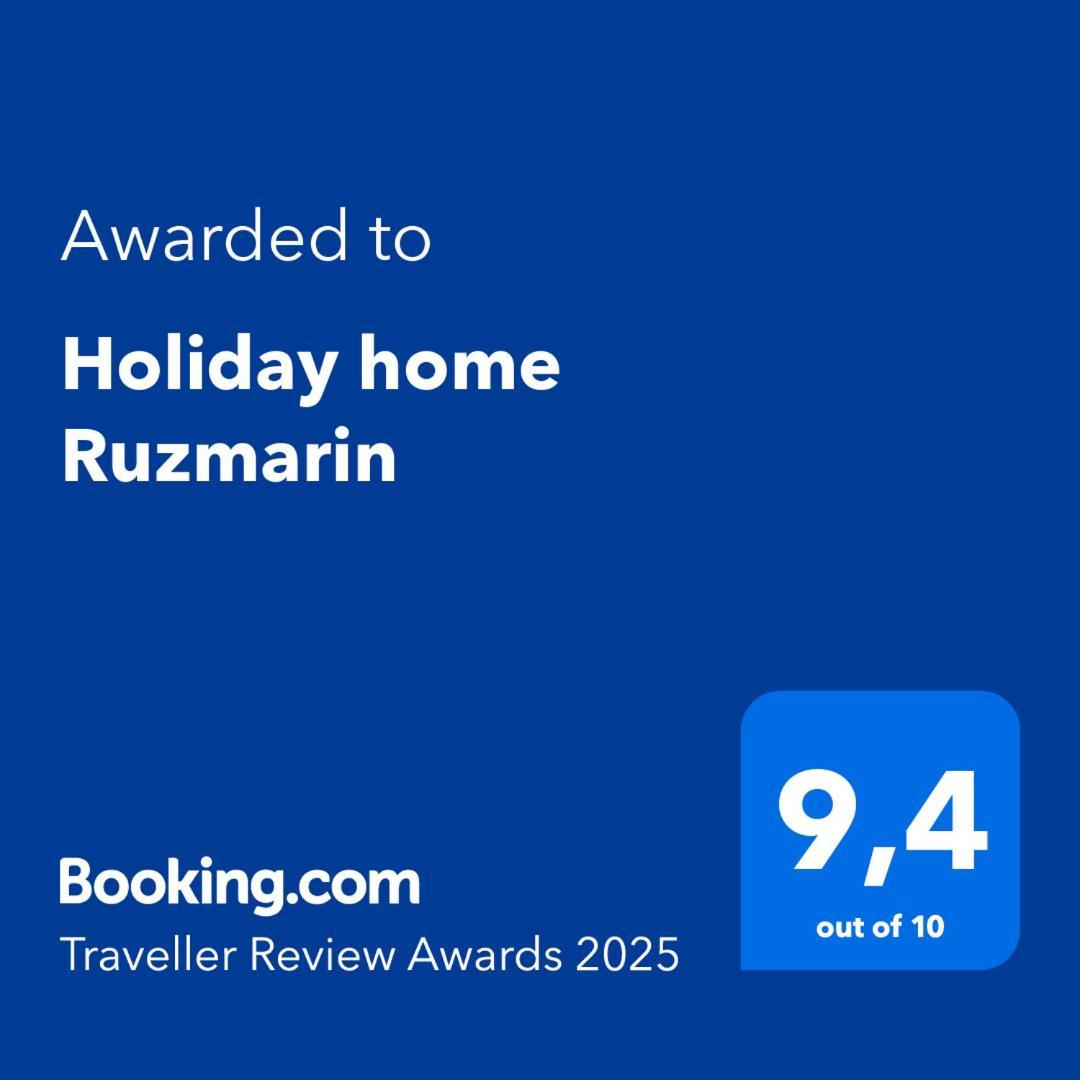 Holiday home Ruzmarin