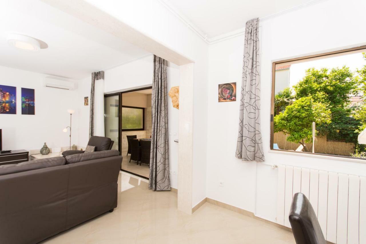 Ruzmarin Holiday home