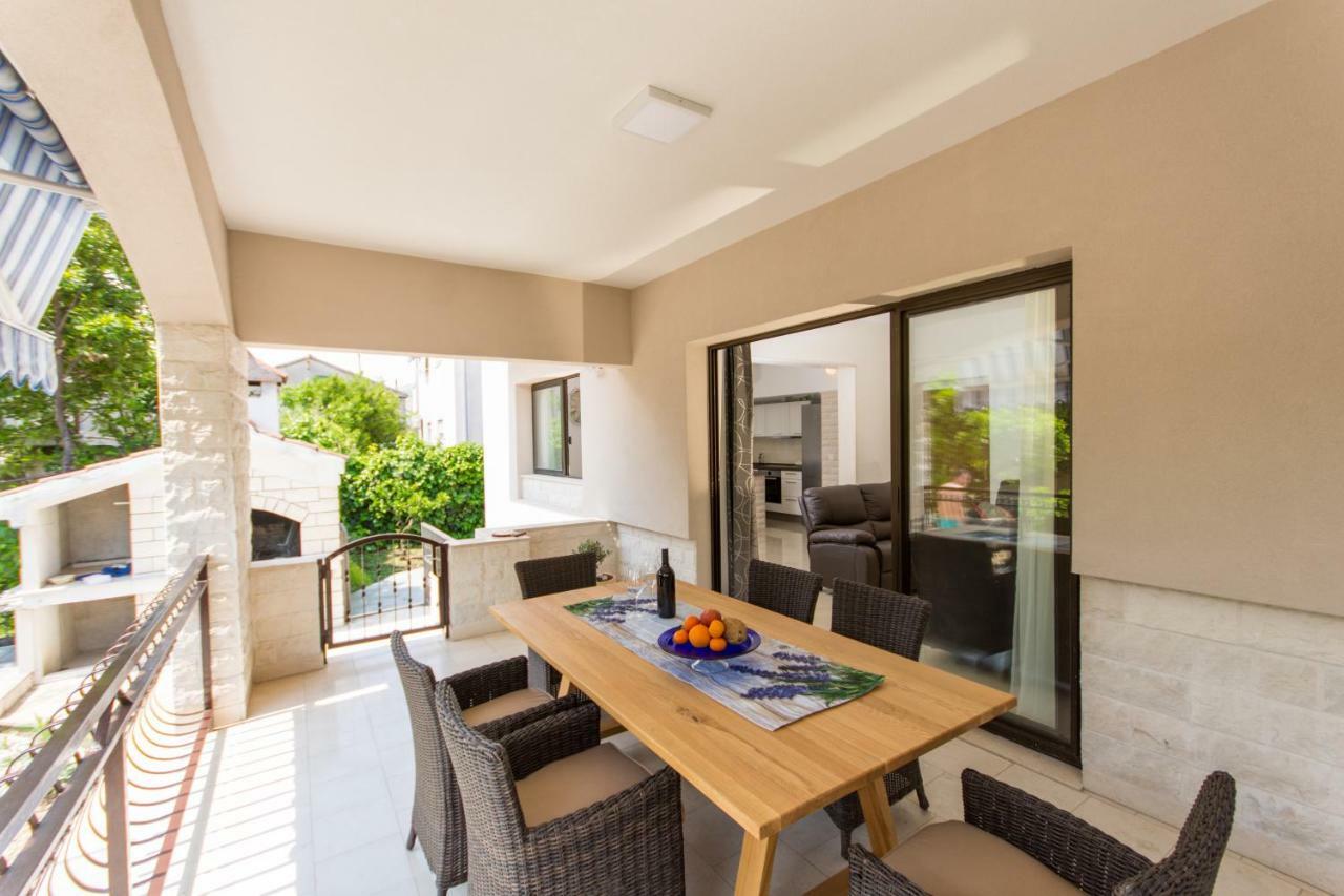 Ruzmarin Holiday home *